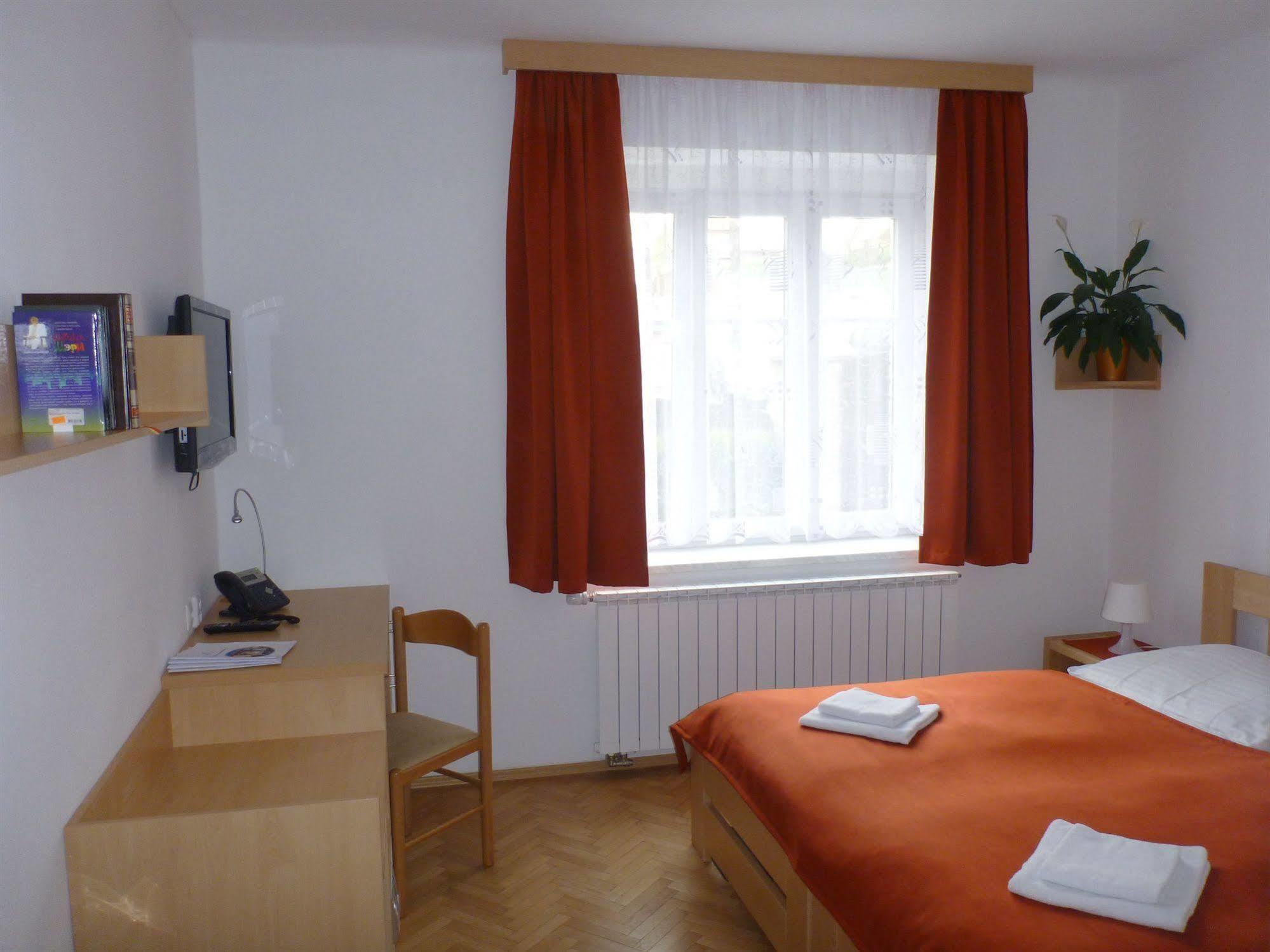 Hotel Garni Rambousek Prague Exterior photo