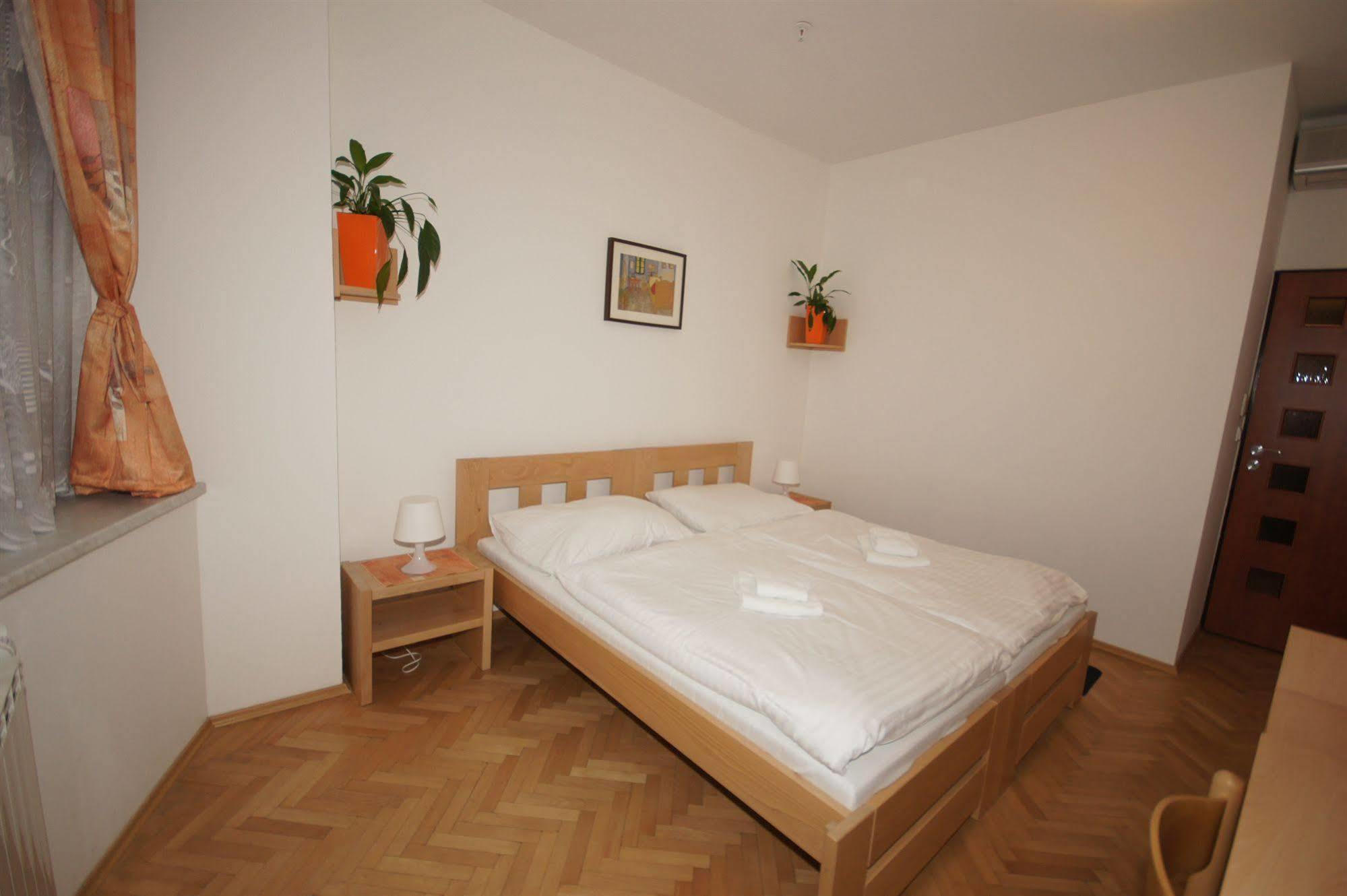 Hotel Garni Rambousek Prague Exterior photo